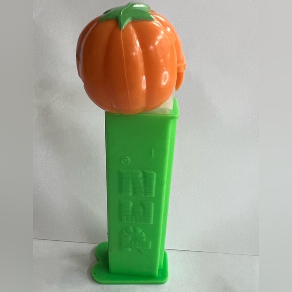 Pez 1998 Pumpkin jack-o’-lantern Dispenser made in Hungary - Picture 3 of 4